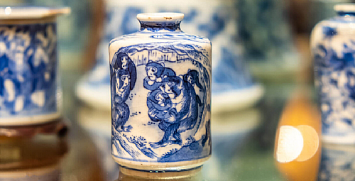Little Delights: Chinese Porcelain Miniatures